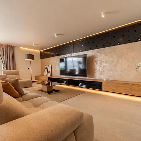 Hera Zadarvillas Willa *