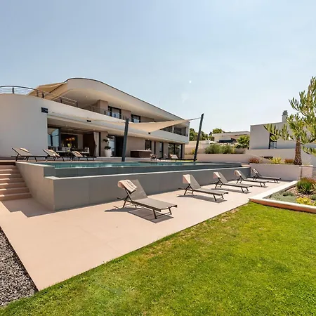 Hera Zadarvillas